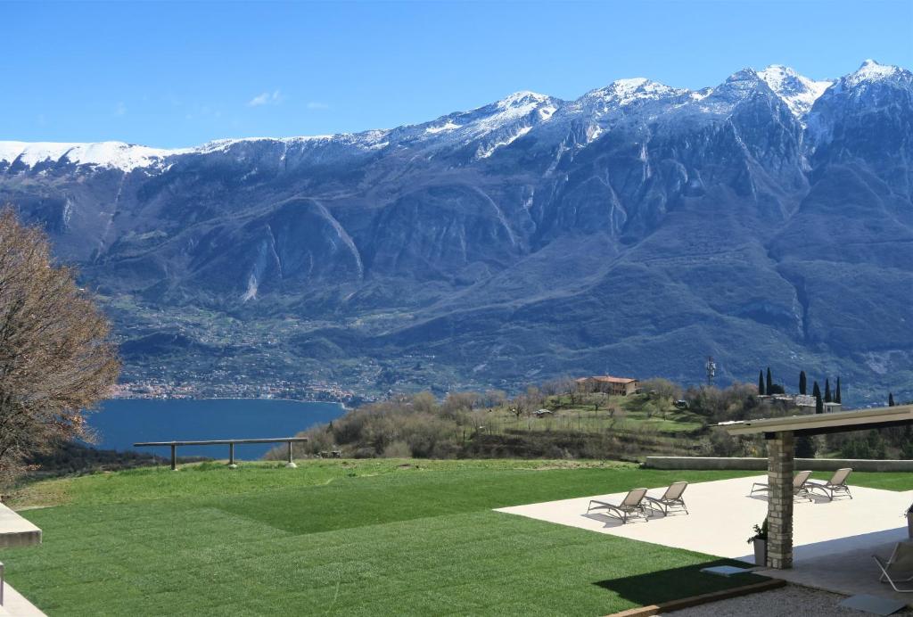 Oasi Da Vinci Apartments Lake Garda View - hotels in Tignale Lake Garda