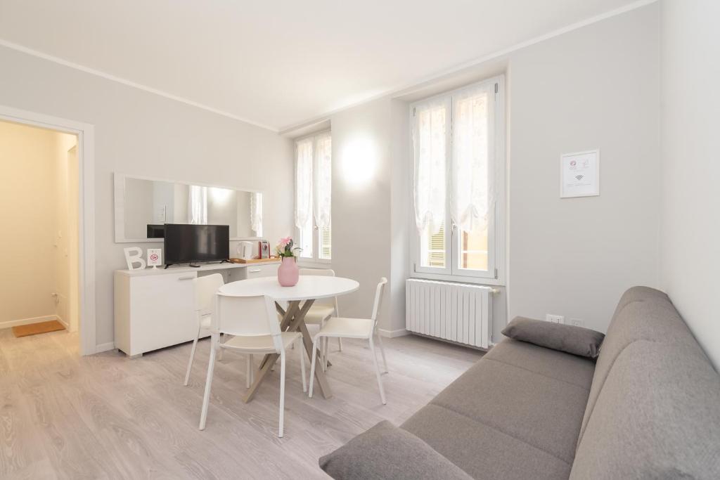 Palazzetto Vittoria - F&L Apartment - holiday apartments in Brescia Lake Garda