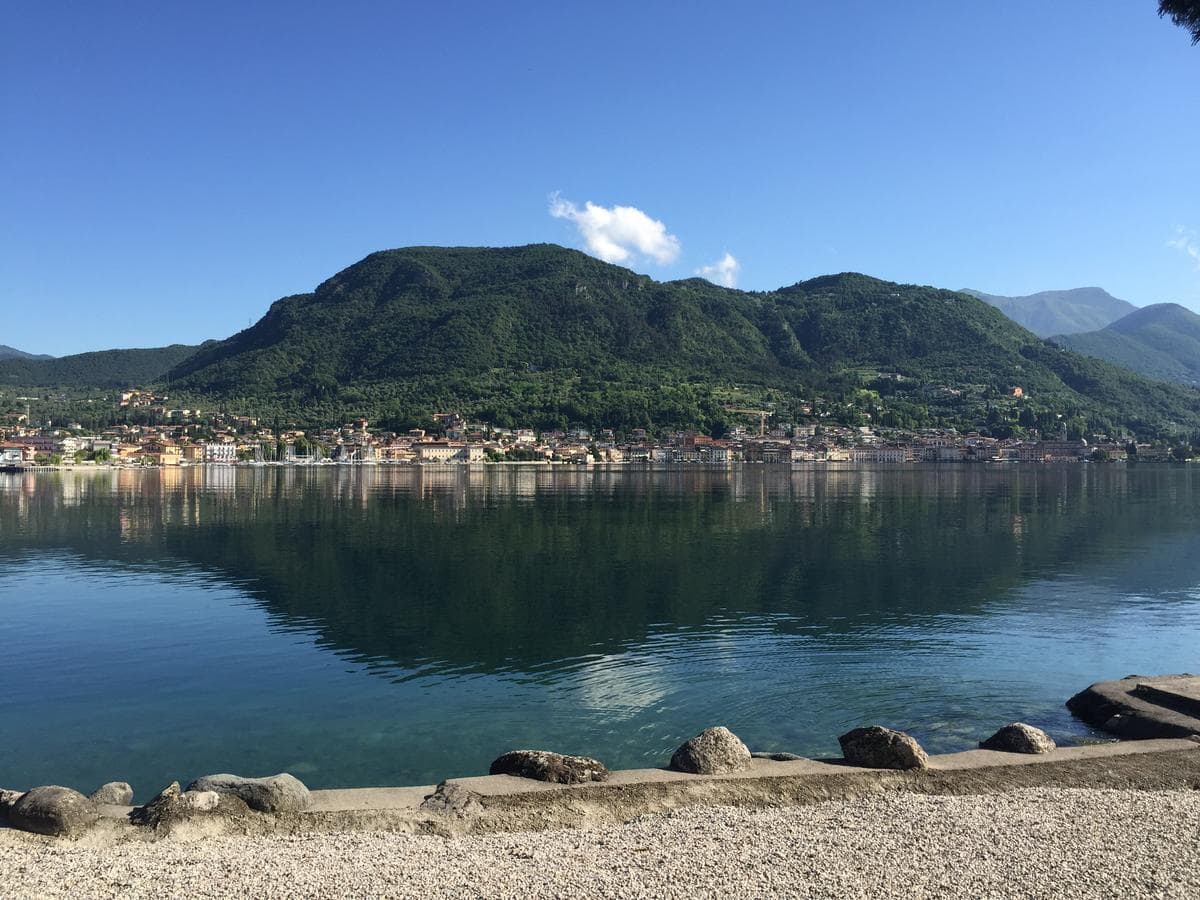 Palazzina Mari Holiday - holiday apartments in Salò Lake Garda