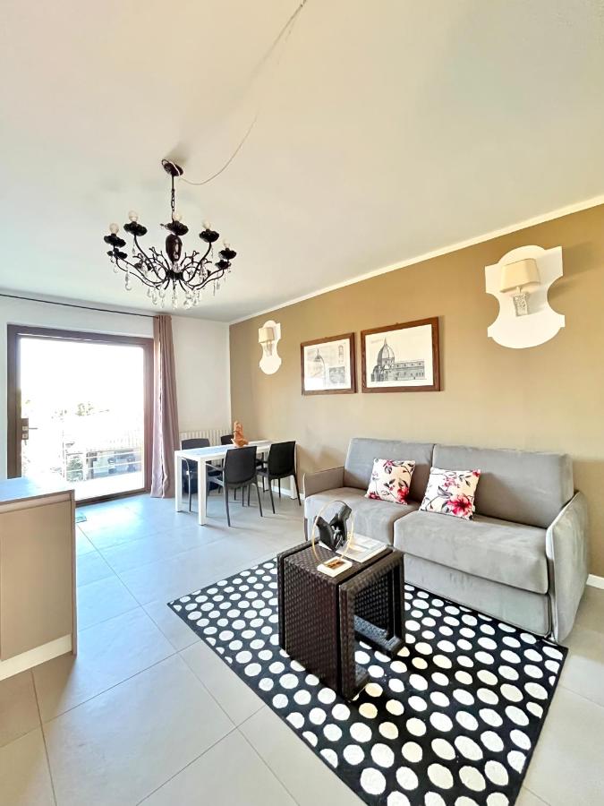 Panoramic Apartment - hotels in Padenghe sul Garda Lake Garda