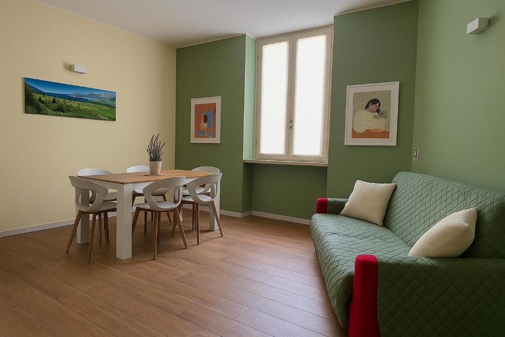 Penthouse Luxury Apartment - accommodation in Salò Lake Garda