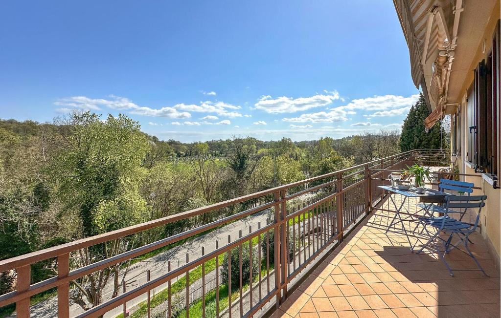 Pet Friendly Apartment - 4 star holiday apartments in Soiano del Lago Lake Garda