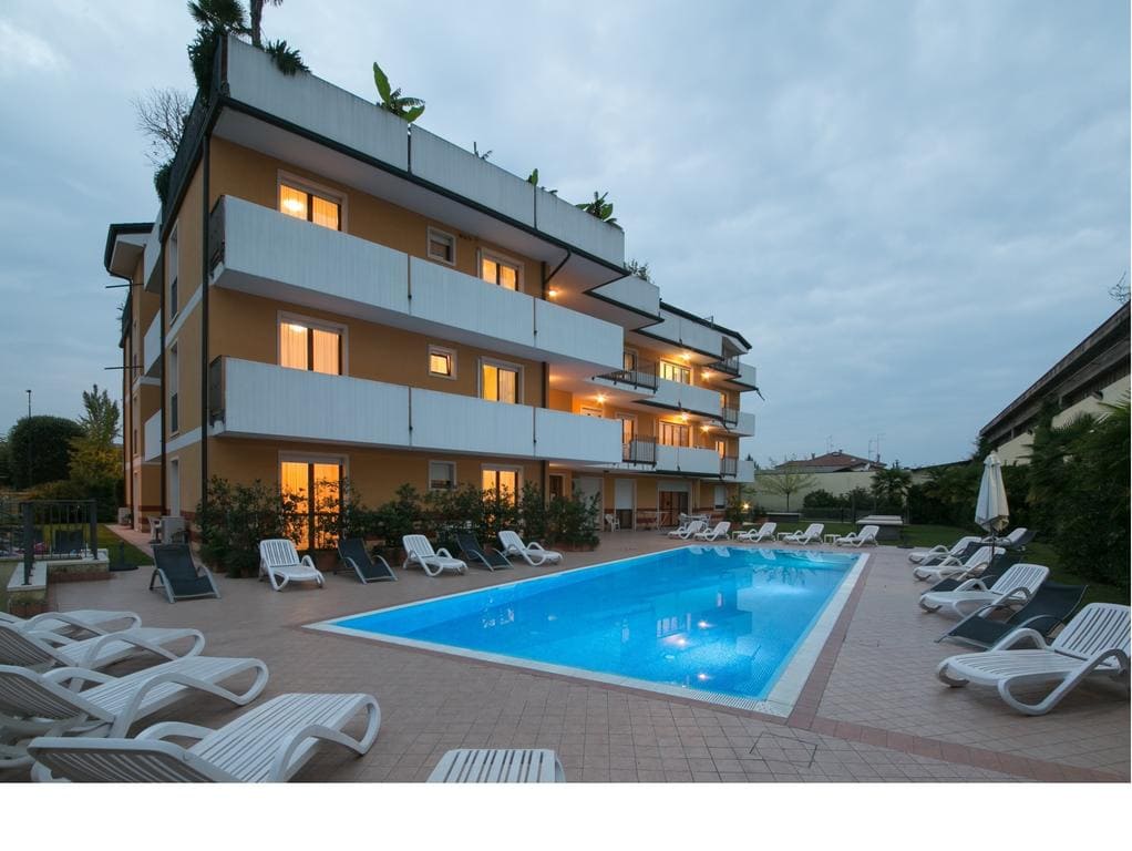 Residence Garda Palace - holiday apartments in Peschiera del Garda Lake Garda