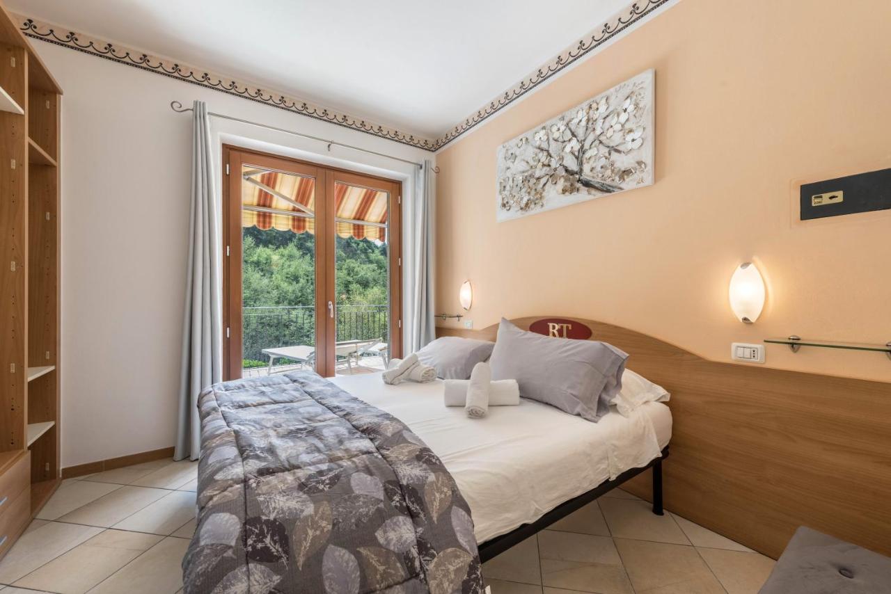 Residence Tatiana A3 - hotels in Tremosine sul Garda Lake Garda