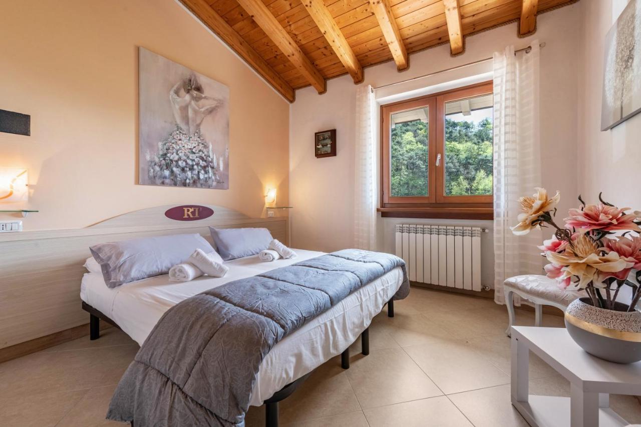 Residence Tatiana B1 - hotels in Tremosine sul Garda Lake Garda