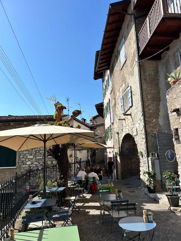 Studios Al Castello dei Limoni - accommodation in Limone sul Garda Lake Garda