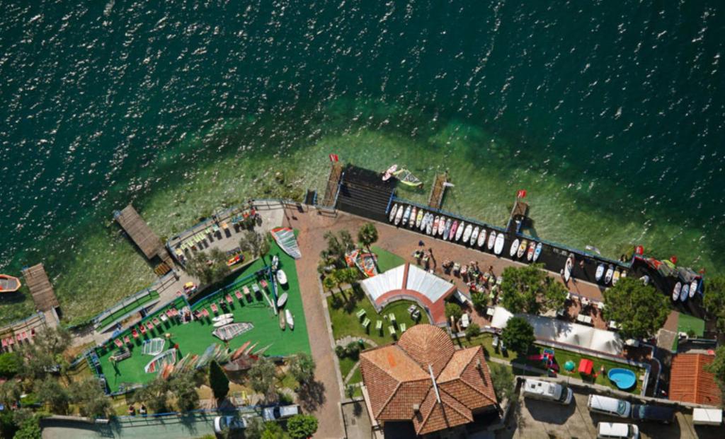 Surf Hotel Pier - 3 star accommodation in Limone sul Garda Lake Garda