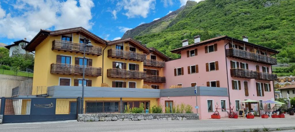 Tenno Appartamenti Garda Lake - holiday apartments in Tenno Lake Garda