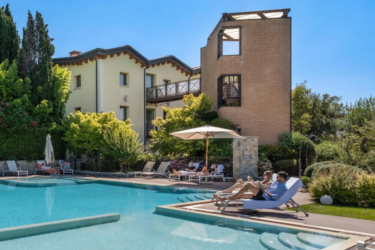 The Ziba Hotel & Spa - 4 star hotels in Peschiera del Garda Lake Garda