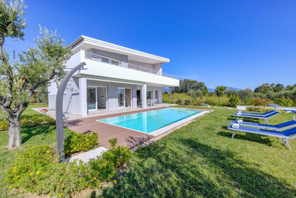 Villa Easy Life by Garda FeWo - holiday apartments in Moniga del Garda Lake Garda