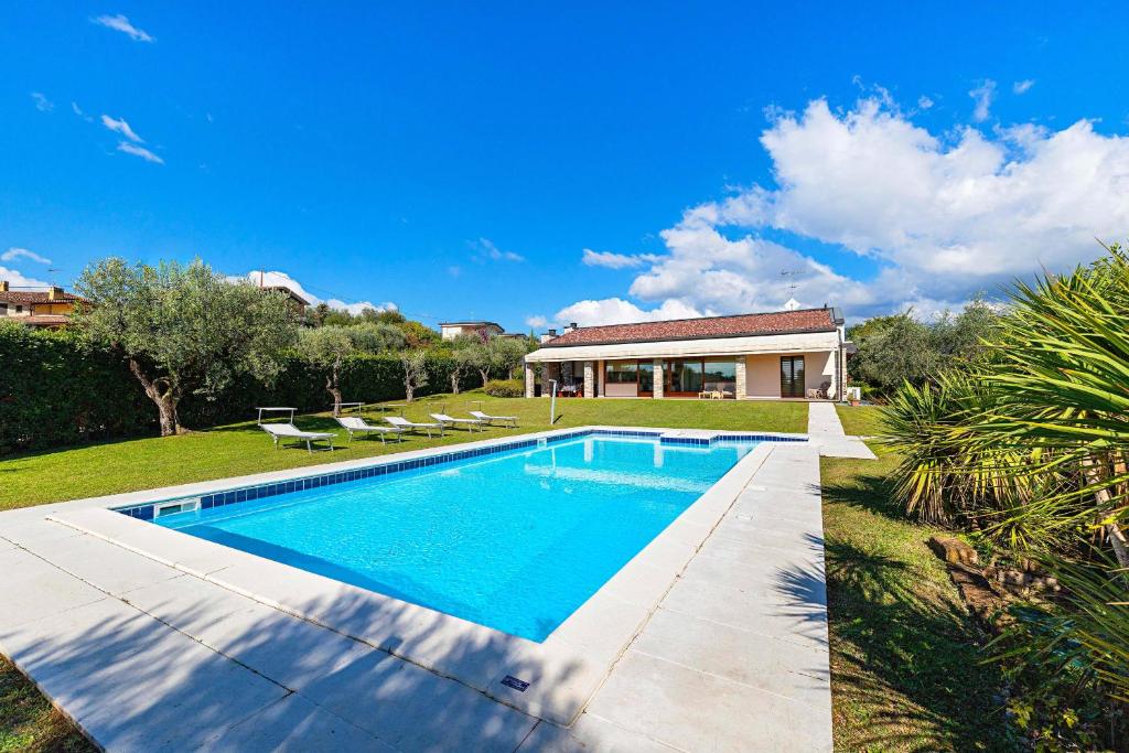 Villa Elisabetta - holiday apartments in San Felice del Benaco Lake Garda