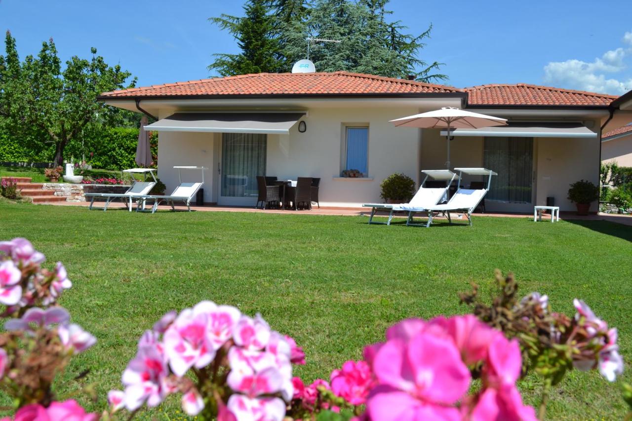 Villa Josephine - hotels in San Felice del Benaco Lake Garda