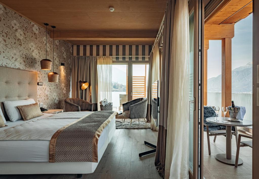 Hotel Villa Madruzzo - 4 star hotels in Trento Lake Garda
