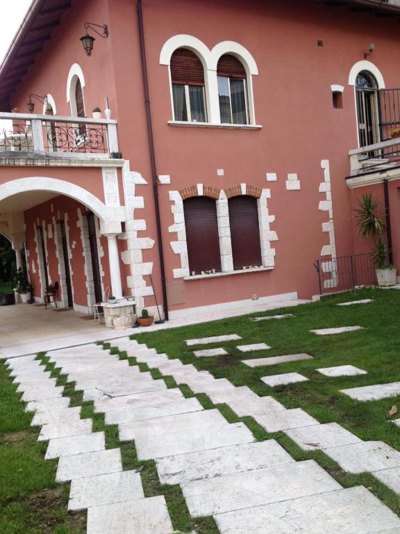 Villa Rossa - holiday apartments in Cavaion Veronese Lake Garda