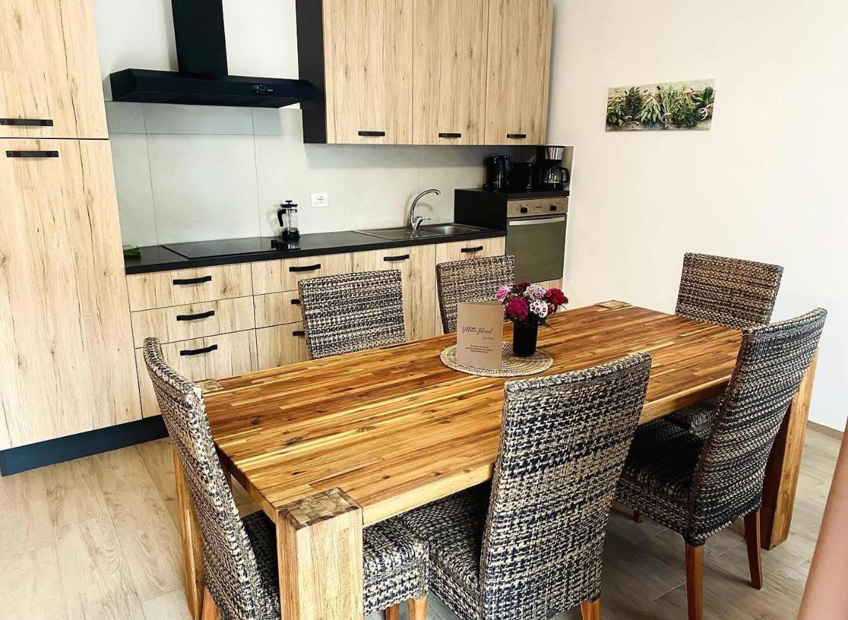 Villetta Moscal- Buon Gusto - hotels in Affi Lake Garda