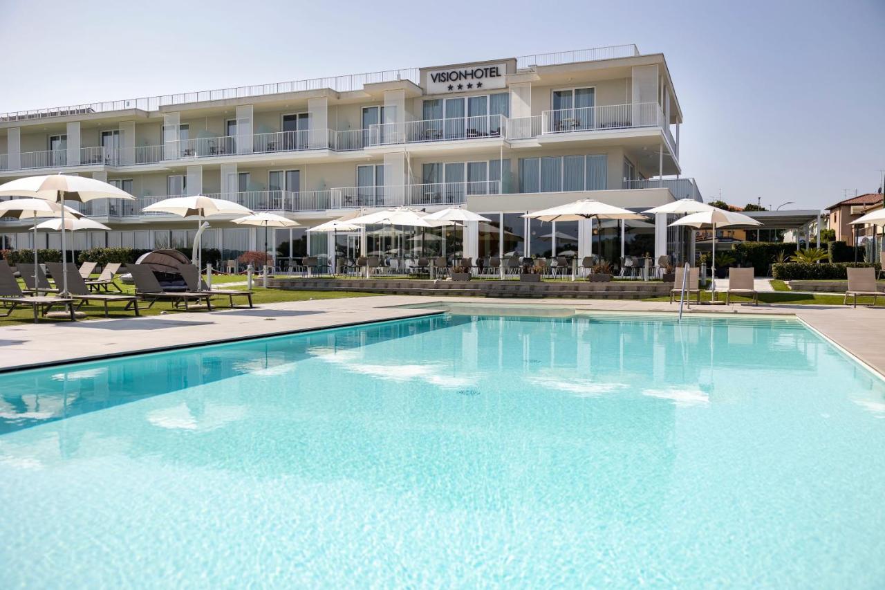 Vision Hotel - 4 star hotels in Peschiera del Garda Lake Garda