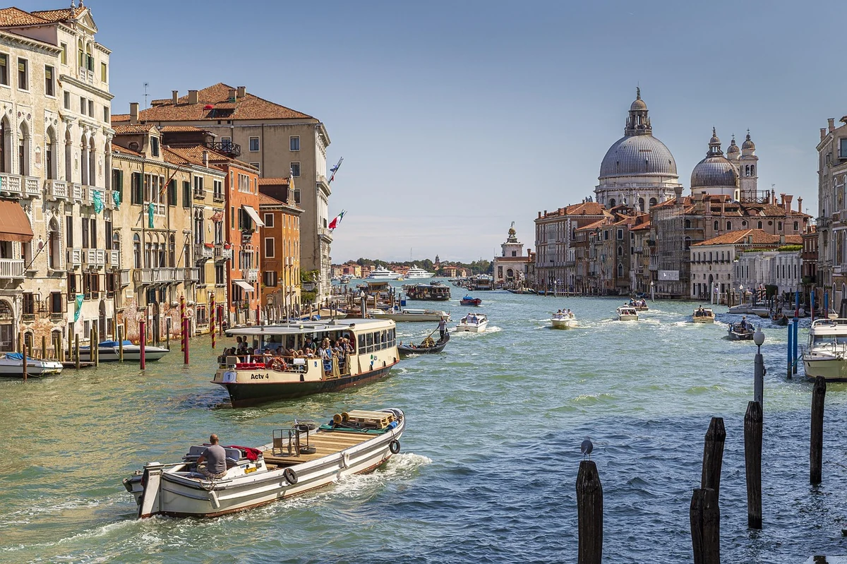 basilica di Santa Maria Maggiore de Dom, Brescia — Chiese e Santuari Lago di Garda