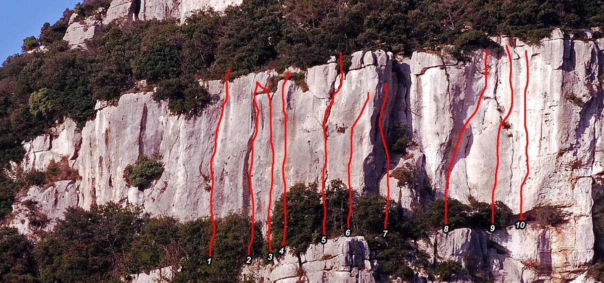 Bolted walls, San Lorenzo in Banale — Sport e Attività Lago di Garda