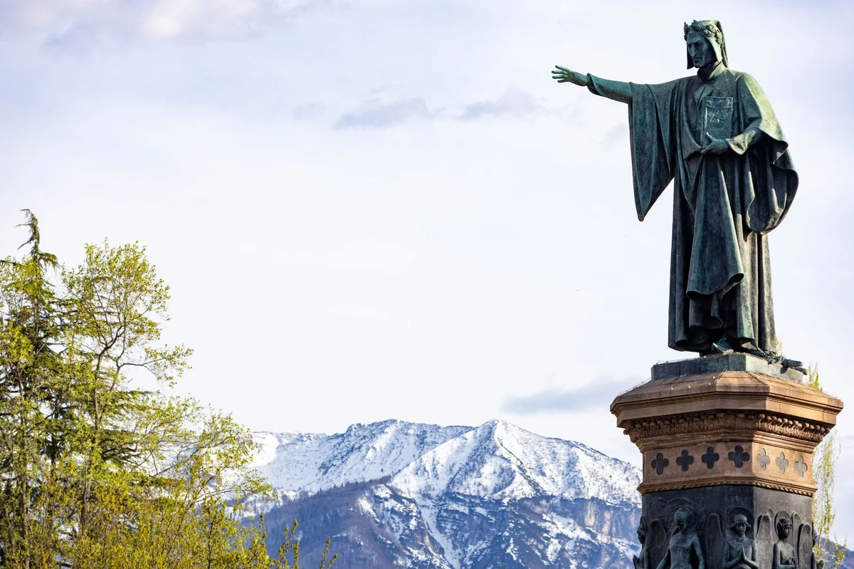 busto di Giosuè Carducci, Trento — Musei e Monumenti Lago di Garda