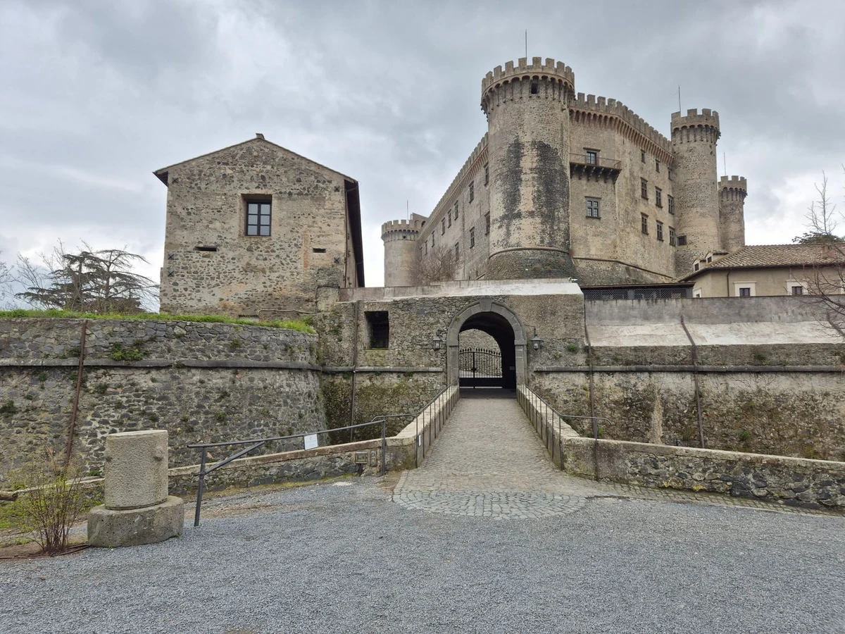 Castel Spine, Comano Terme — Castelli e Fortezze Lago di Garda