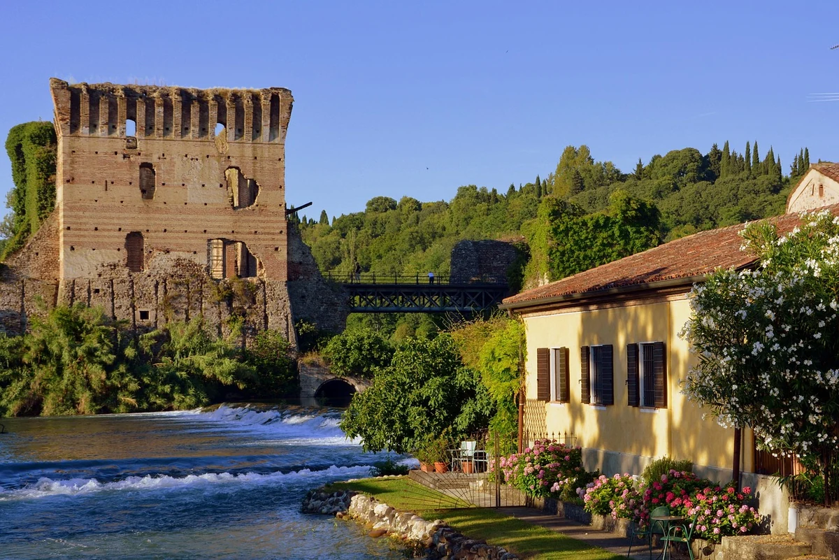 Castello Scaligero di Valeggio sul Mincio, Valeggio sul Mincio — Castelli e Fortezze Lago di Garda