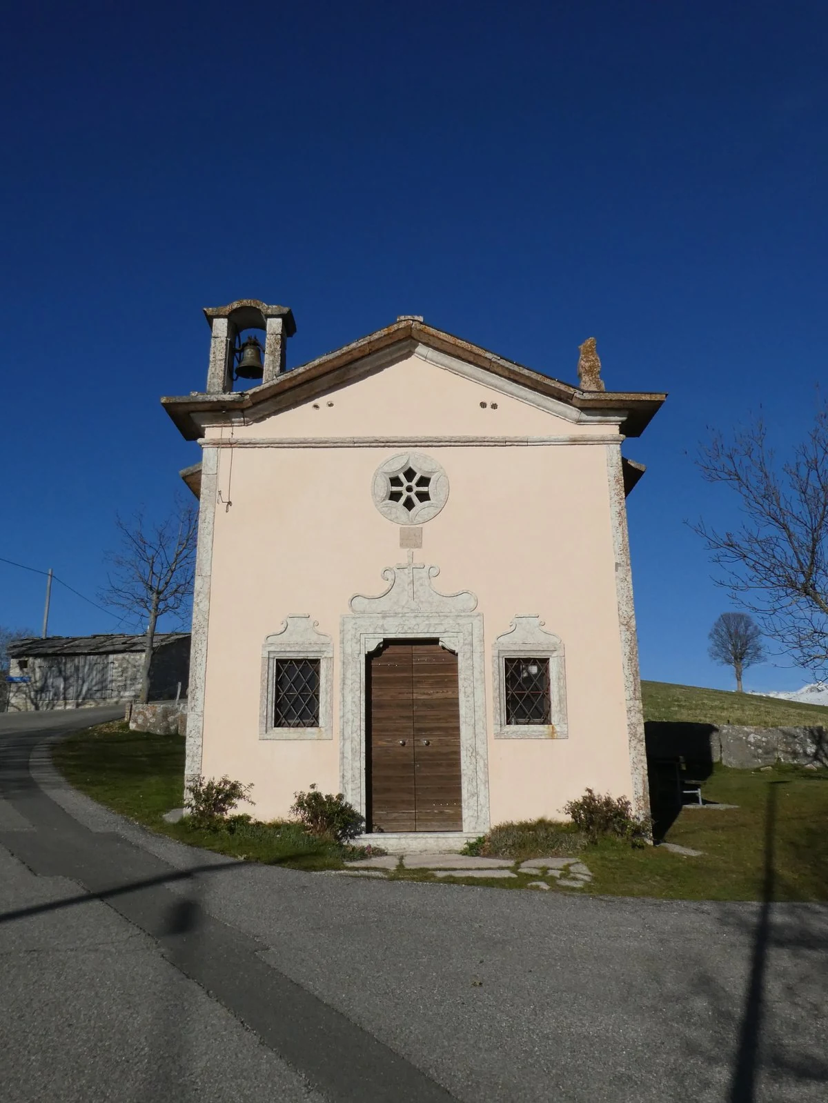 chiesa dei Santi Marco e Rocco, Bosco Chiesanuova — Chiese e Santuari Lago di Garda