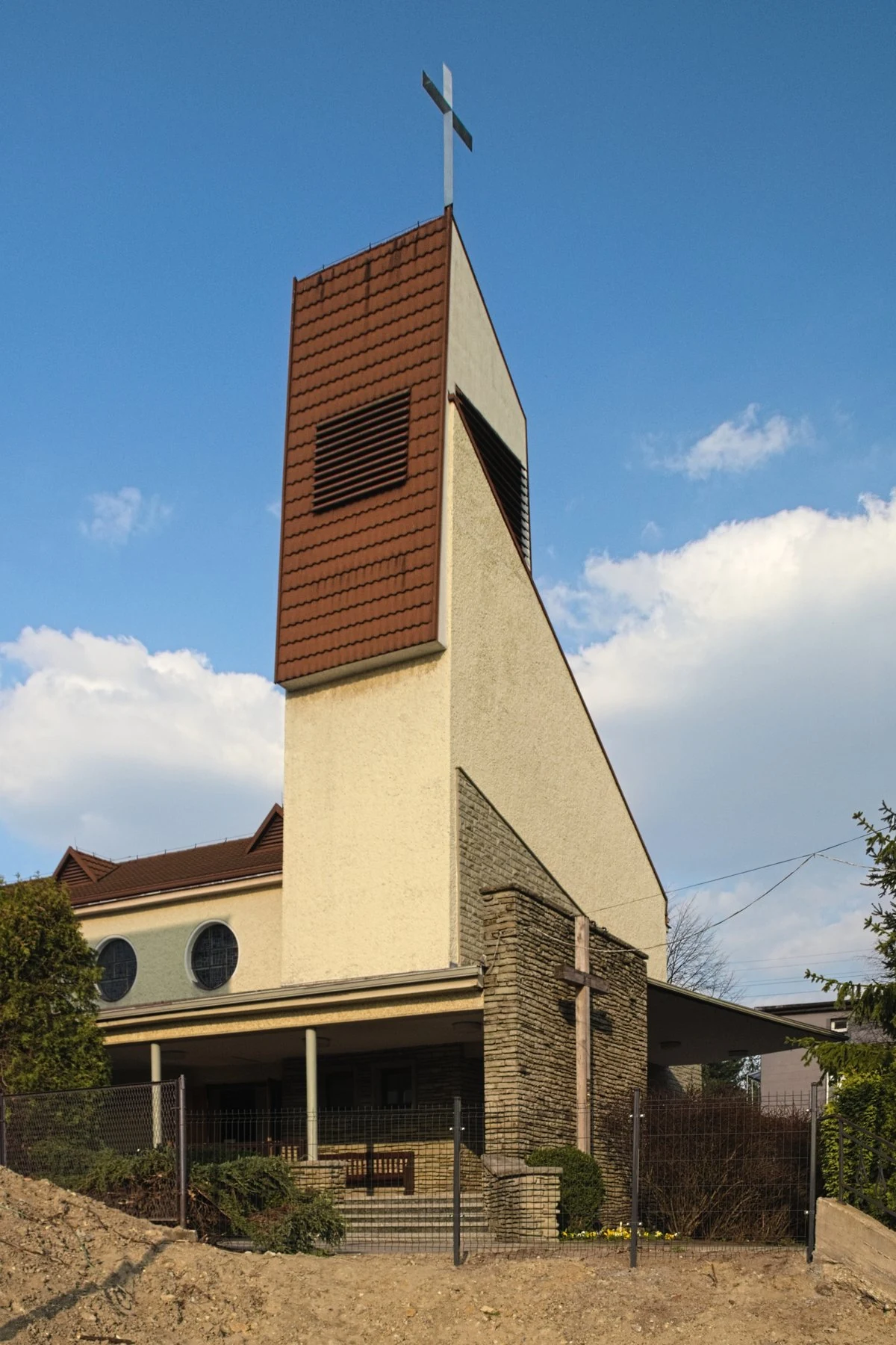 chiesa dei Santi Nomi di Gesù e Maria, Pertica Alta — Chiese e Santuari Lago di Garda