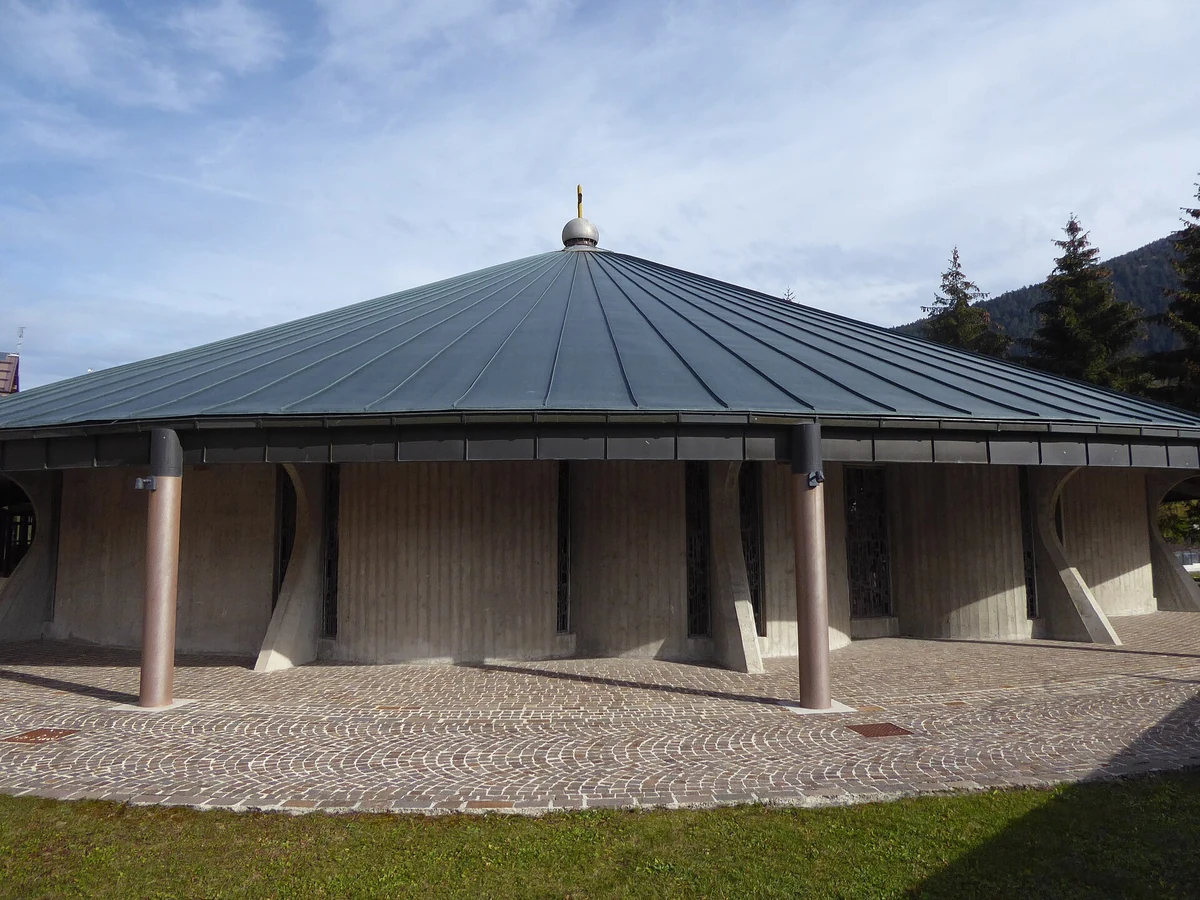 chiesa dei Santi Vito, Modesto e Crescenzia nuova, Andalo — Chiese e Santuari Lago di Garda