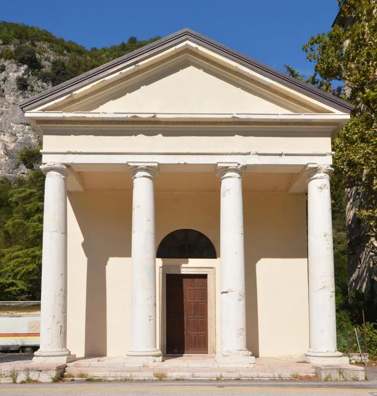 chiesa del Nome di Maria, Mori — Chiese e Santuari Lago di Garda