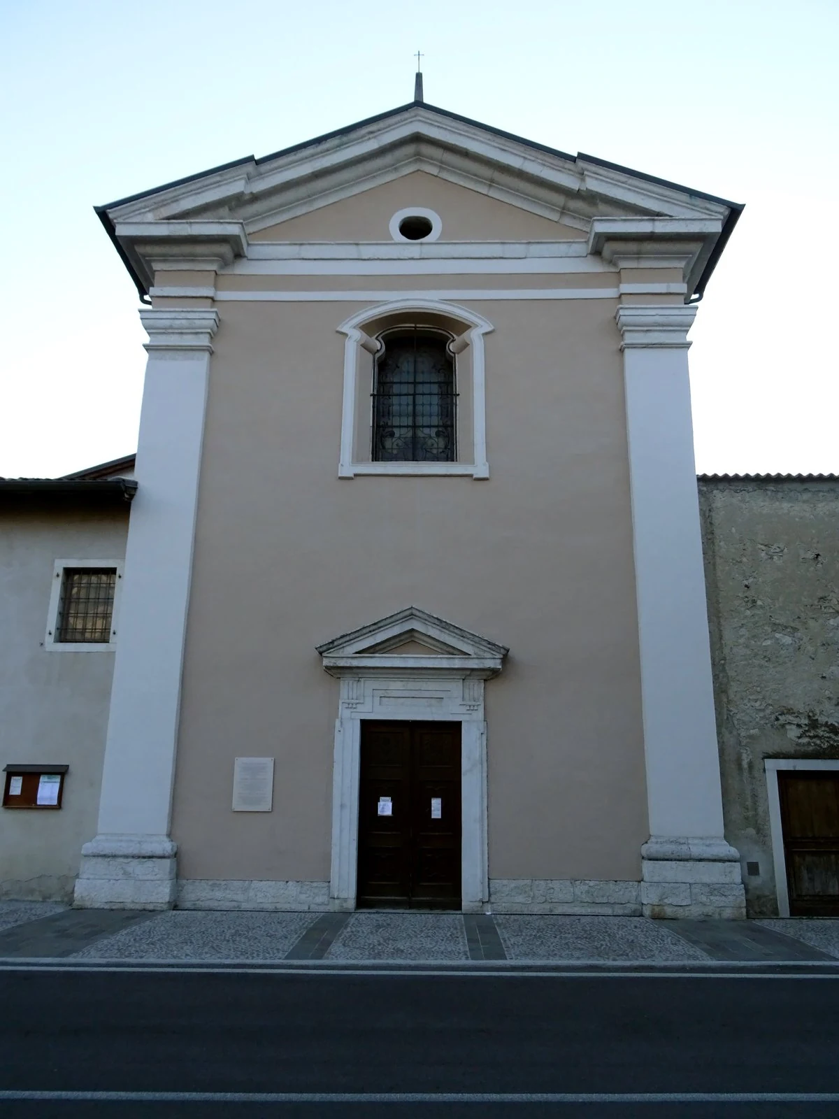 chiesa della Beata Maria Vergine della Neve, Arco — Chiese e Santuari Lago di Garda