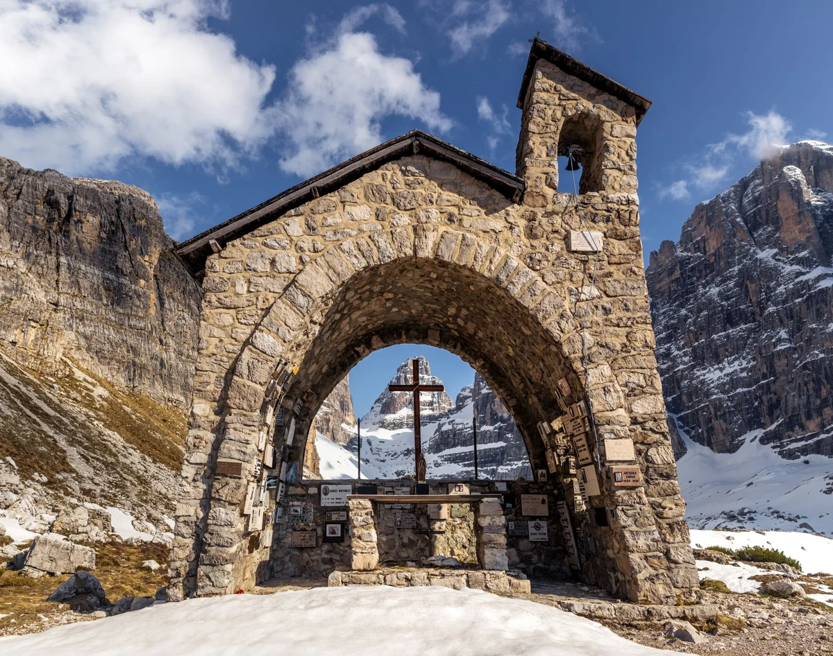 chiesa della Madonna di Campiglio, Pinzolo — Chiese e Santuari Lago di Garda