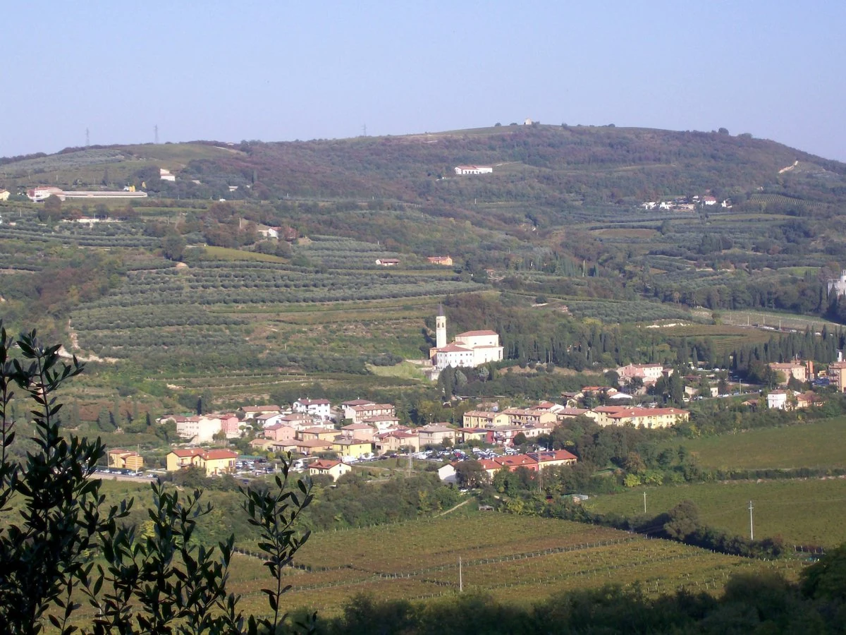 chiesa di San Briccio, Lavagno — Chiese e Santuari Lago di Garda