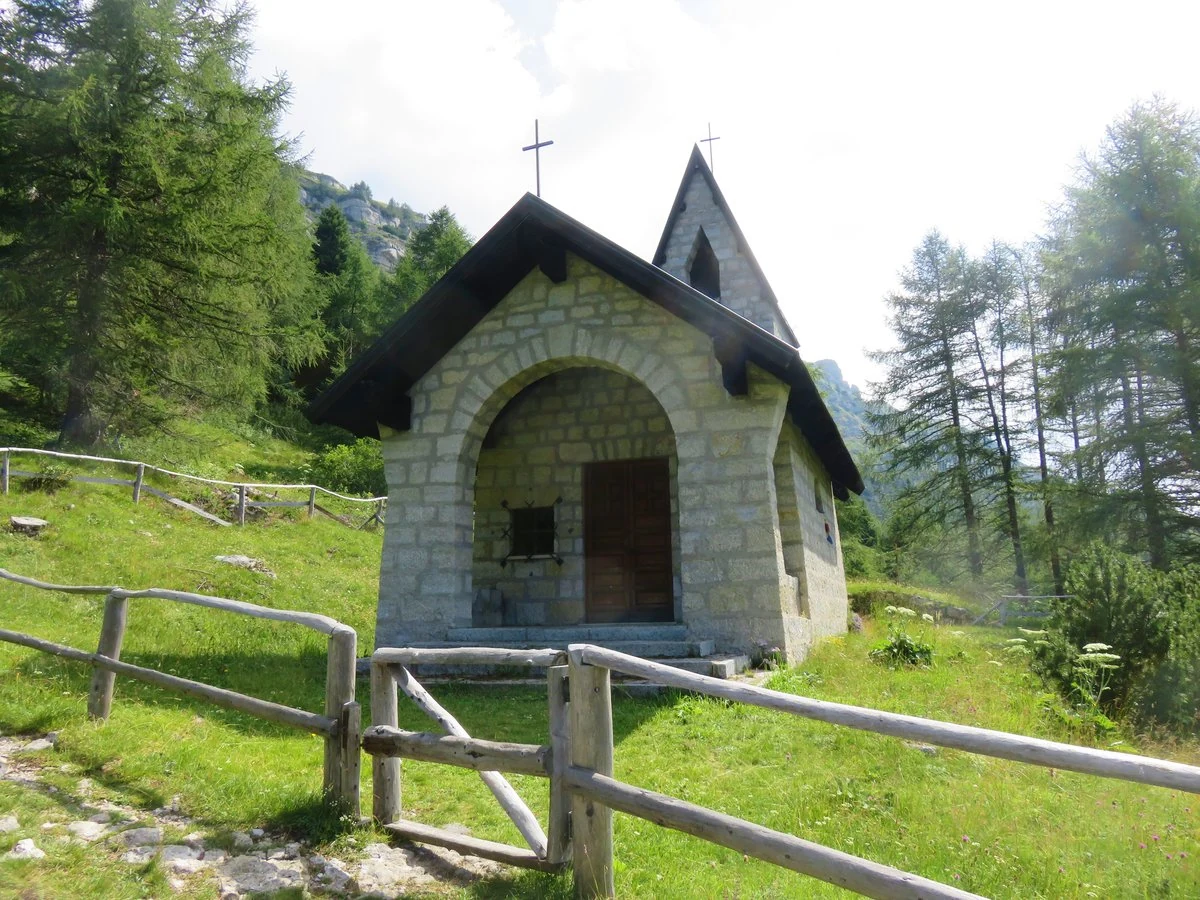 chiesa di San Giovanni Gualberto, Trambileno — Chiese e Santuari Lago di Garda