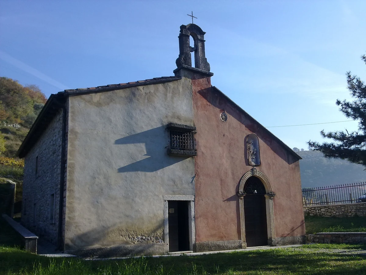 chiesa di San Micheletto in Tavigliana, Grezzana — Chiese e Santuari Lago di Garda
