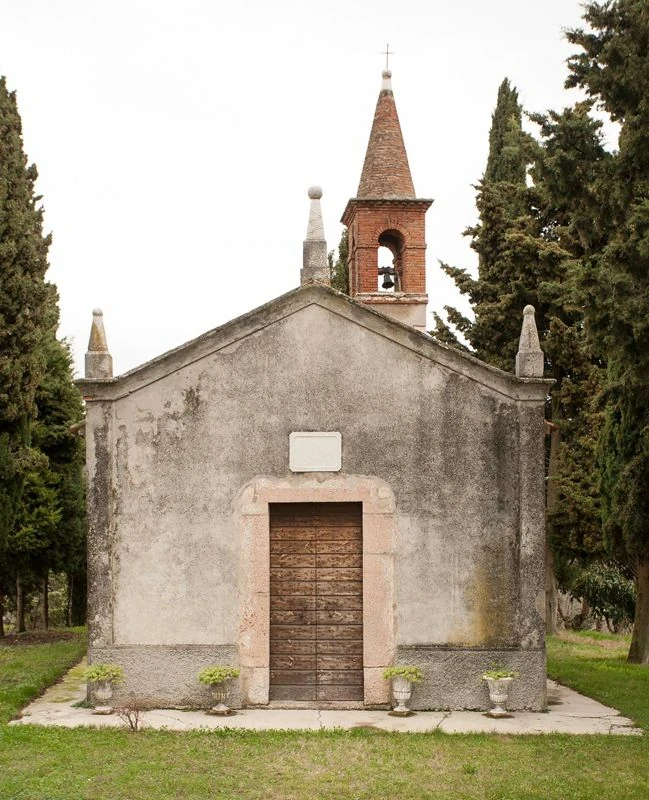 chiesa di San Nicola da Bari, Mezzane di Sotto — Chiese e Santuari Lago di Garda