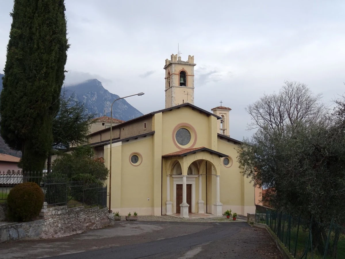 chiesa di San Pier d'Agrino, Gargnano — Chiese e Santuari Lago di Garda