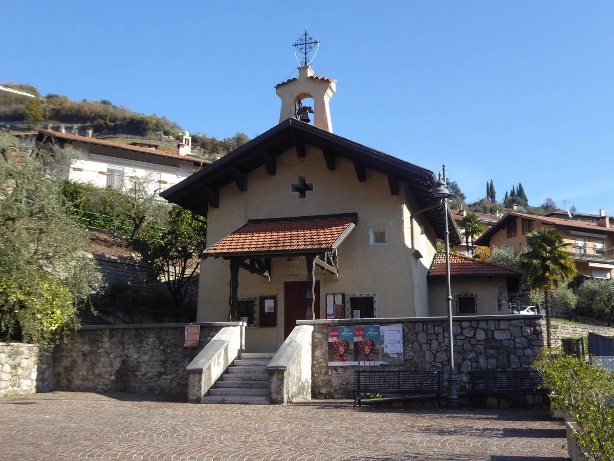 chiesa di san Rocco, Tenno — Chiese e Santuari Lago di Garda