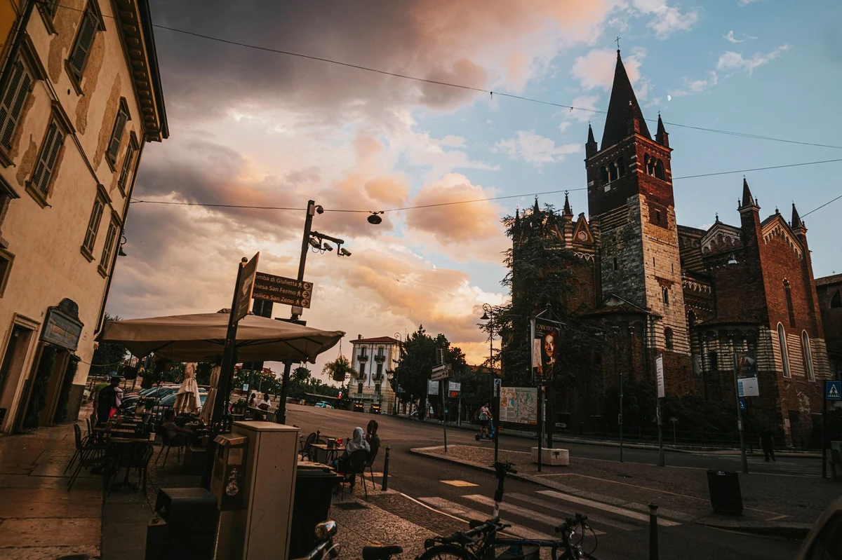 chiesa di San Tomaso Cantuariense, Verona — Chiese e Santuari Lago di Garda