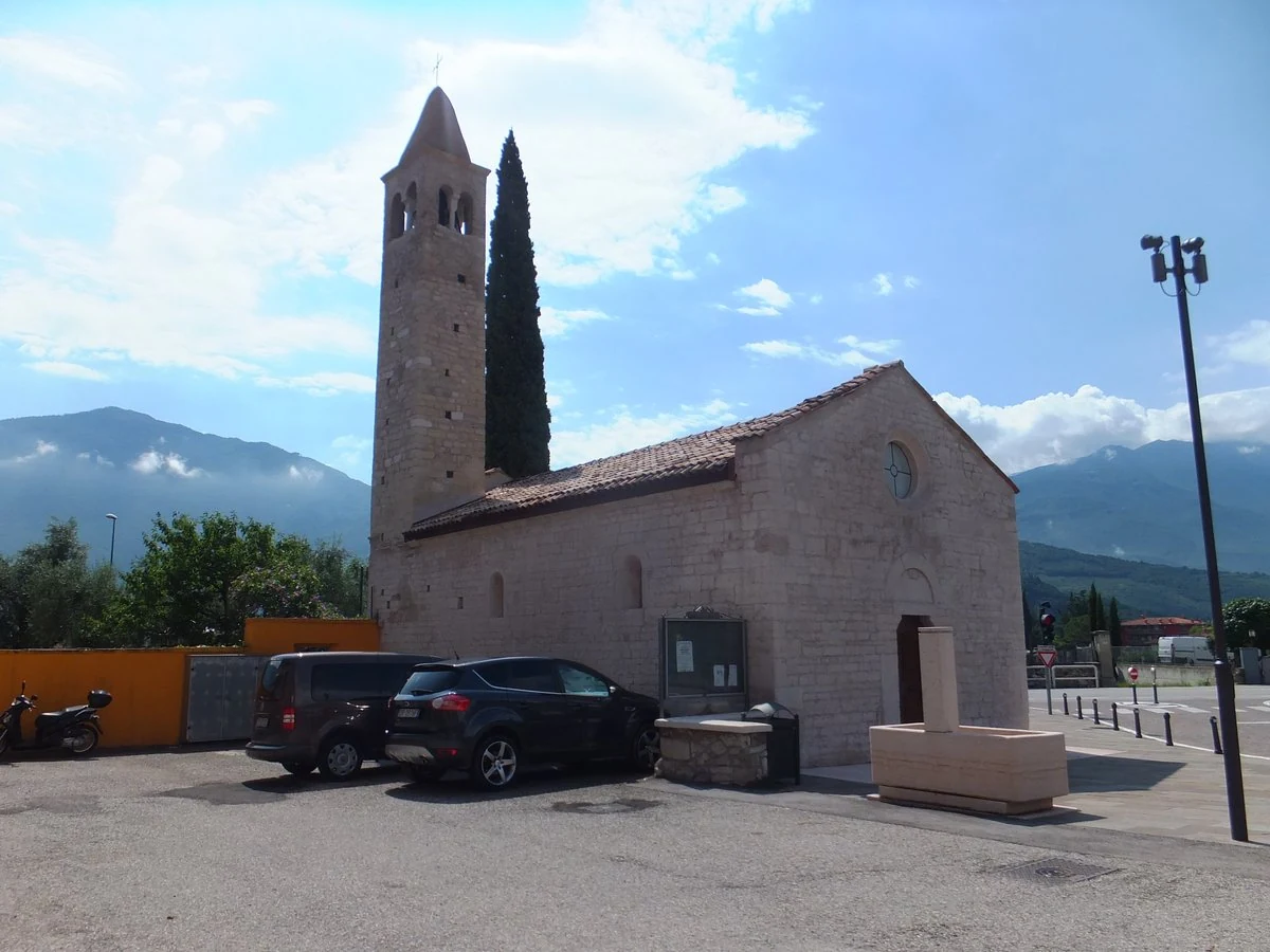 chiesa di San Tommaso di Canterbury, Riva del Garda — Chiese e Santuari Lago di Garda