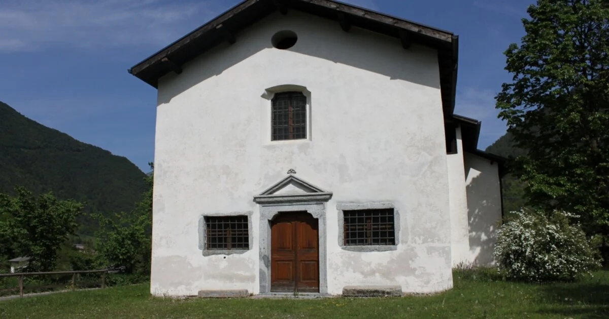 chiesa di Santa Lucia in Pratis, Ledro — Chiese e Santuari Lago di Garda