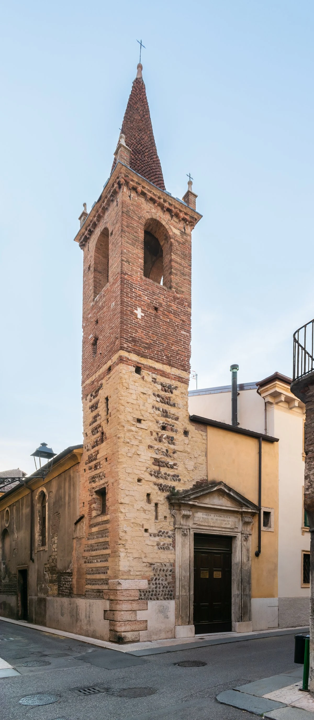 chiesa di Santa Maria Consolatrice, Verona — Chiese e Santuari Lago di Garda