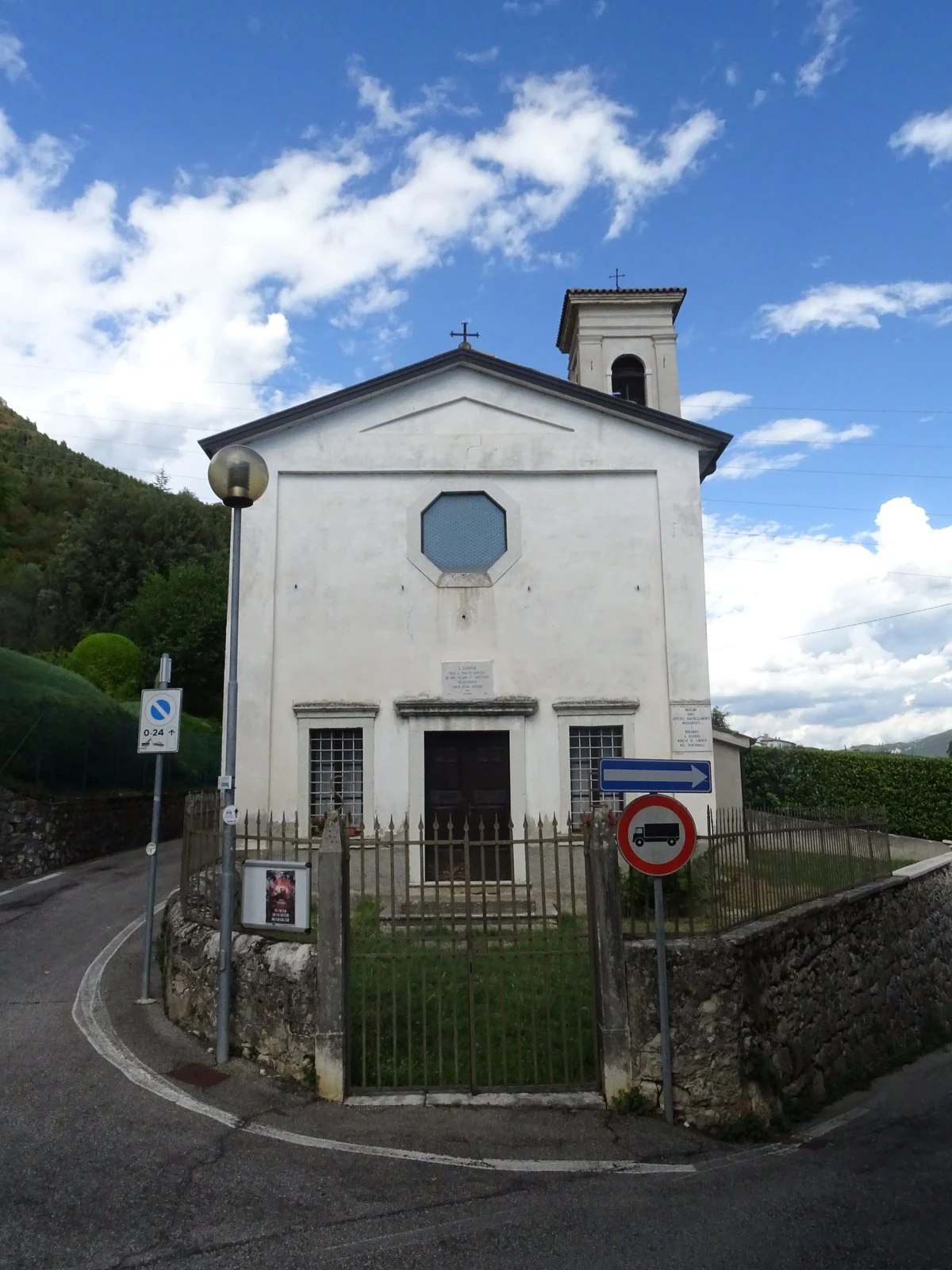 chiesa di Sant'Eurosia, Caprino Veronese — Chiese e Santuari Lago di Garda