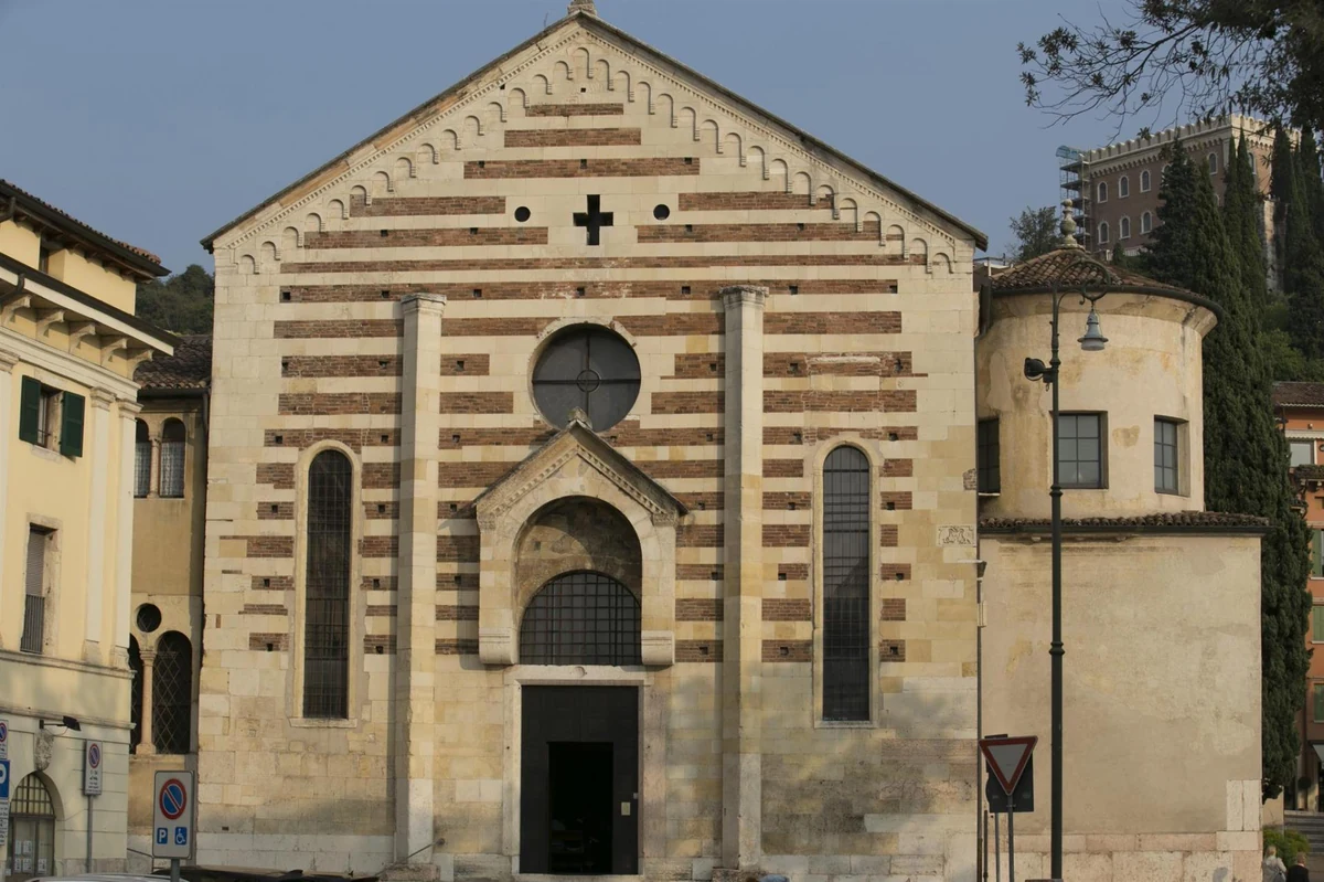 chiesa di Santo Stefano, Verona — Chiese e Santuari Lago di Garda