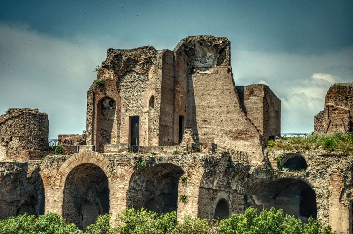 Domus Mercatorum, Verona — Castelli e Fortezze Lago di Garda