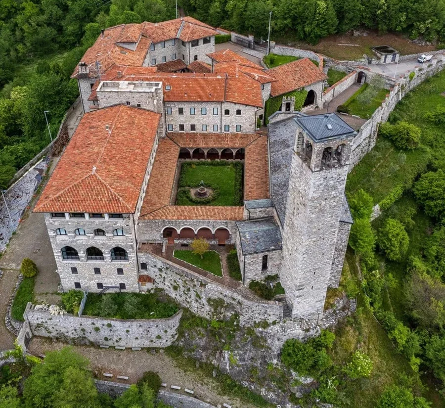 Eremo dei Santi Pietro e Paolo, Bienno — Chiese e Santuari Lago di Garda