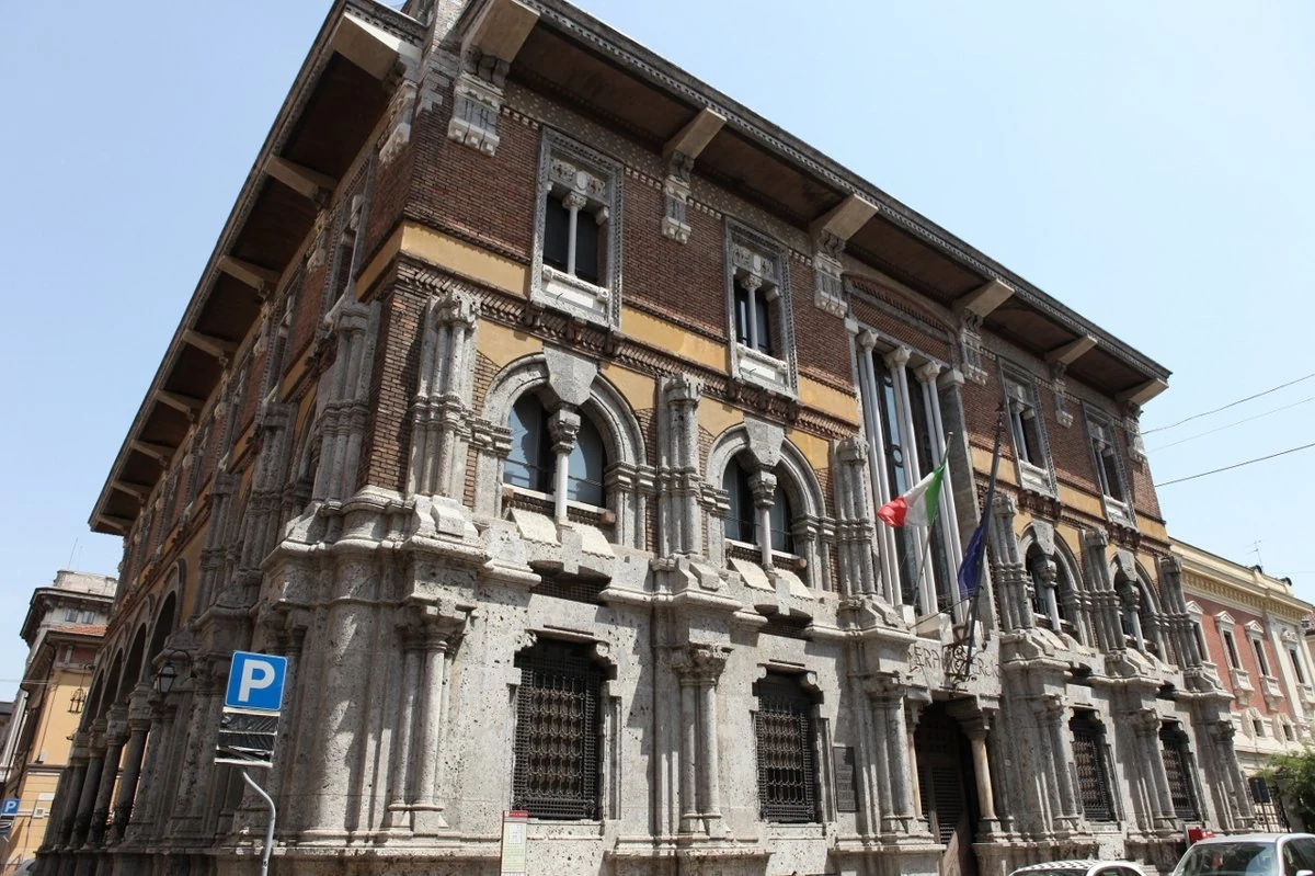 Galleria arte e arti della Camera di commercio di Mantova, Mantova — Musei e Monumenti Lago di Garda