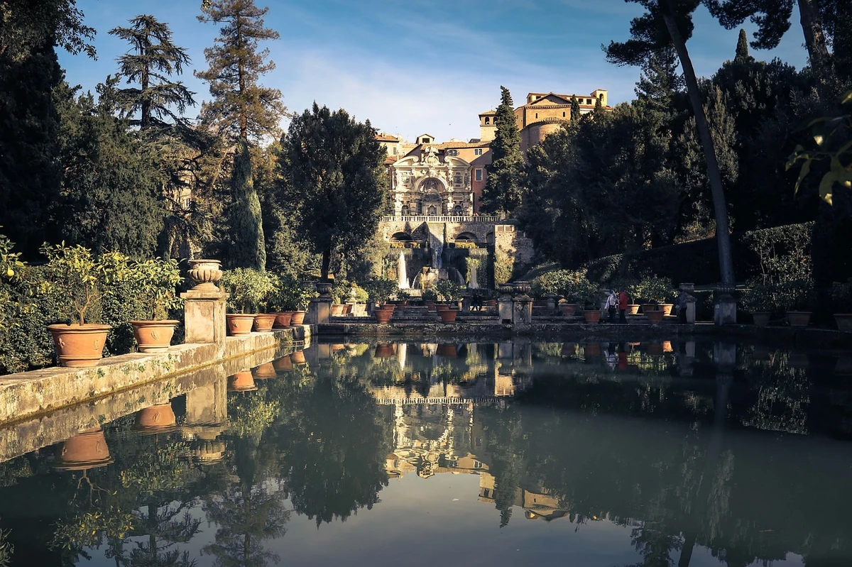Istituto Magistrale Isabella d'Este, Mantova — Chiese e Santuari Lago di Garda