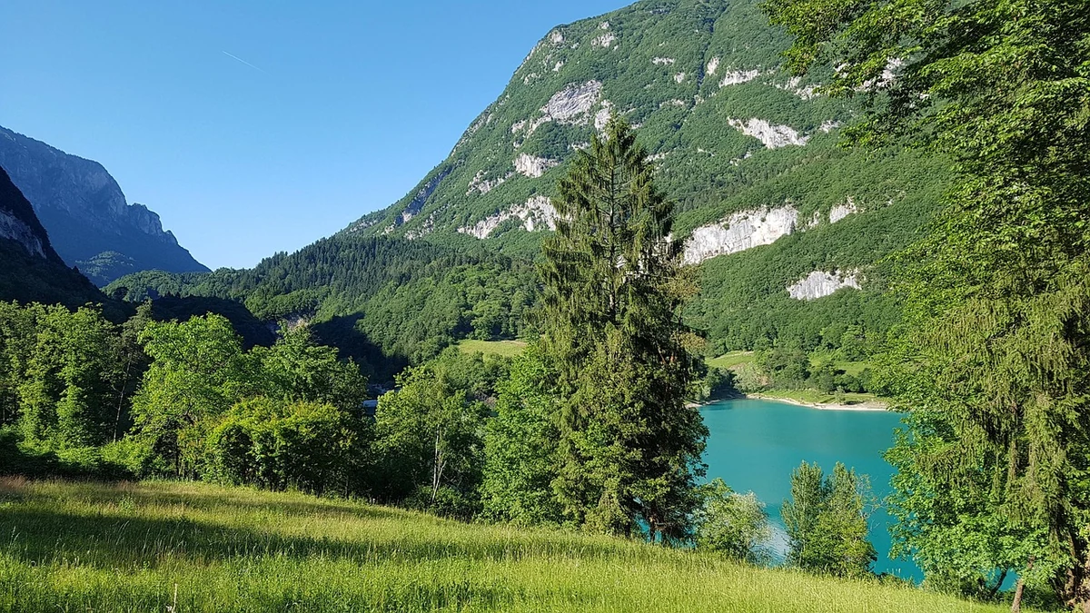 Laghi Soi, Tenno — Castelli e Fortezze Lago di Garda