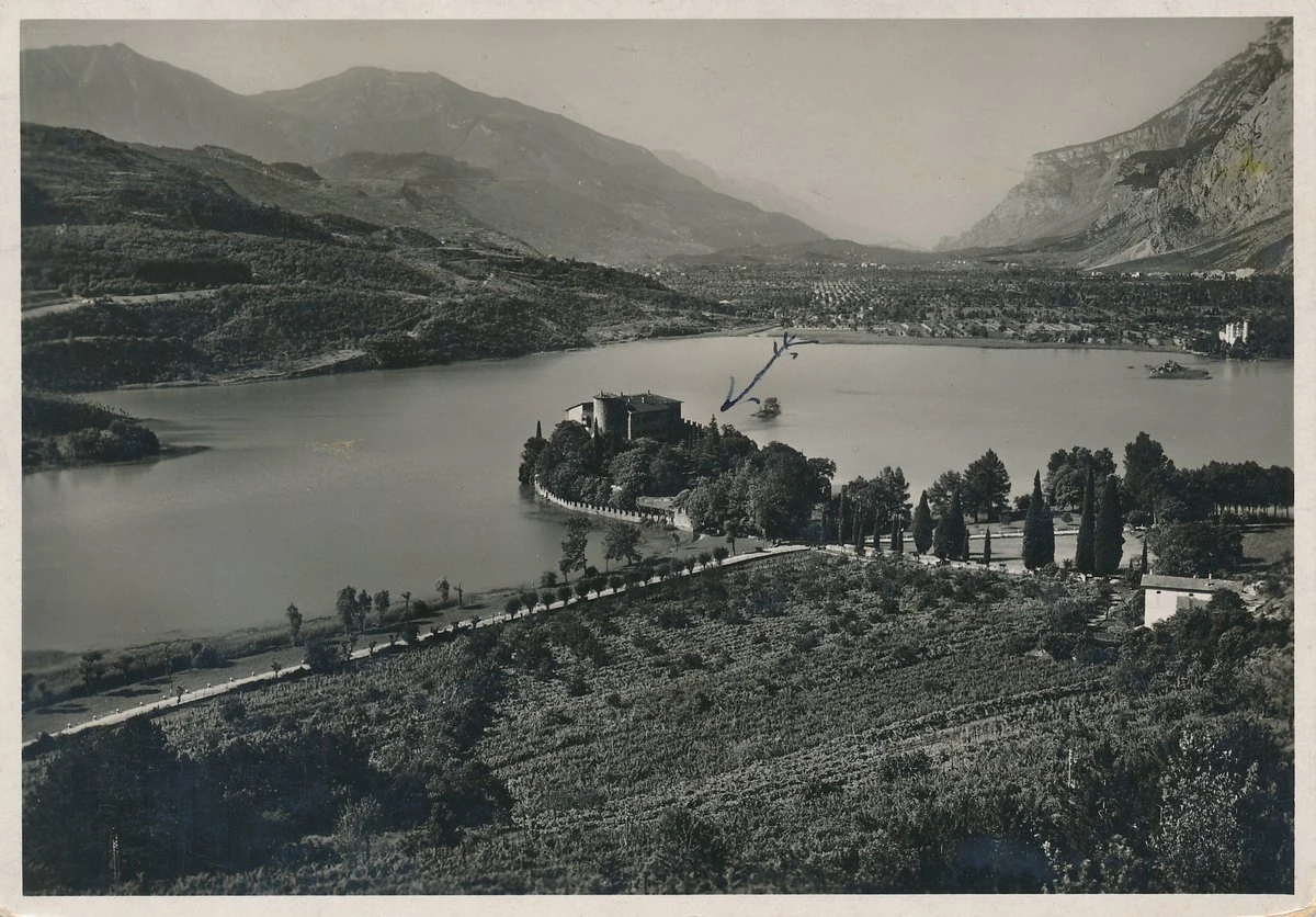 Lago di Toblino — Parchi e Divertimenti Lago di Garda