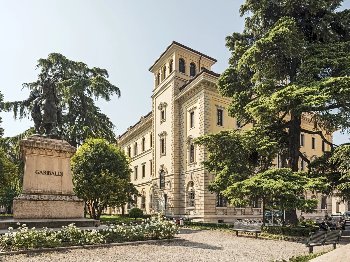 monumento a Giuseppe Garibaldi, Verona — Musei e Monumenti Lago di Garda